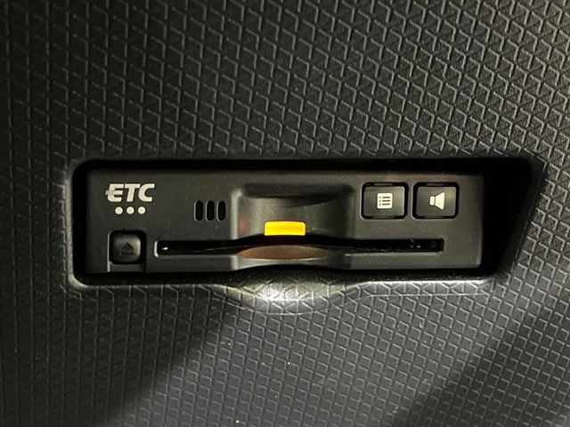 DAIHATSU TANTO FAN CROSS 2023 Image 31