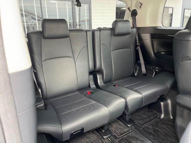 TOYOTA VELLFIRE 2018 Image 31