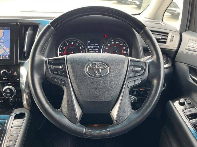 TOYOTA VELLFIRE 2018 Image 31