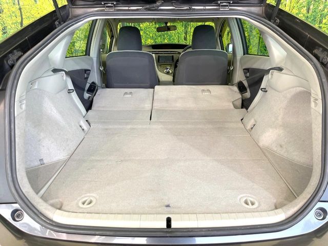 TOYOTA PRIUS 2011 Image 31