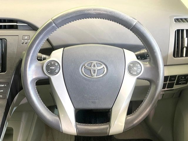 TOYOTA PRIUS 2011 Image 31