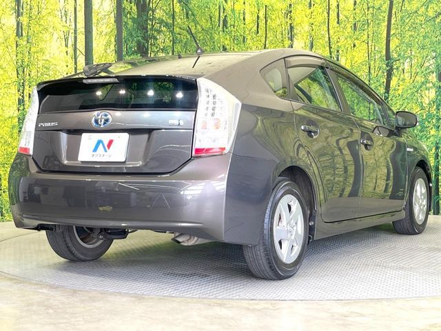 TOYOTA PRIUS 2011 Image 31