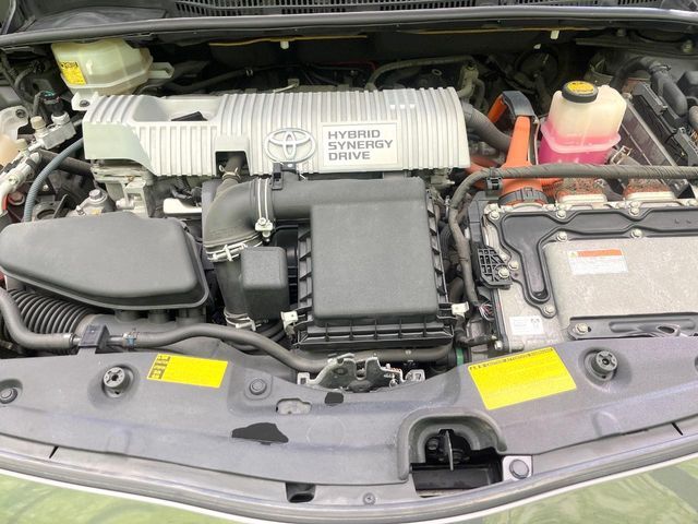 TOYOTA PRIUS 2011 Image 31