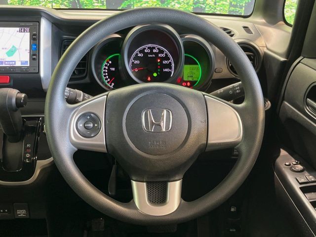 HONDA N BOX 2017 Image 31