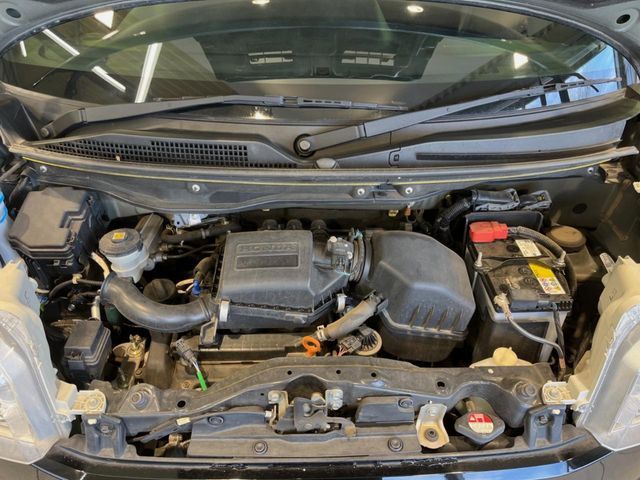 HONDA N BOX 2017 Image 31