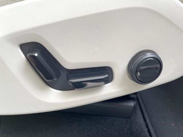 VOLVO XC60 2020 Image 31