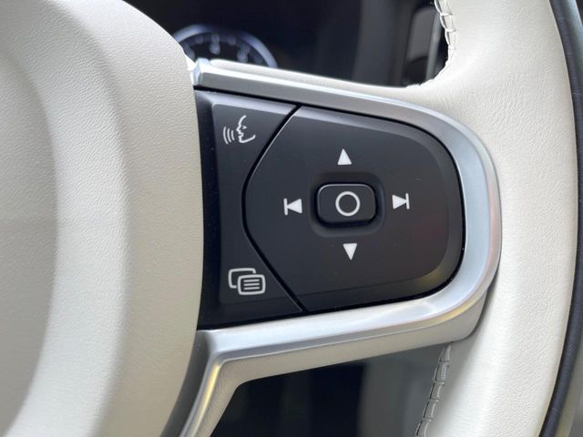 VOLVO XC60 2020 Image 31