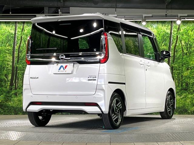 NISSAN ROOX 2024 Image 31