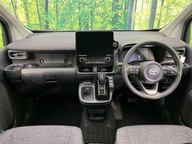 TOYOTA SIENTA HYBRID 2025 Image 31