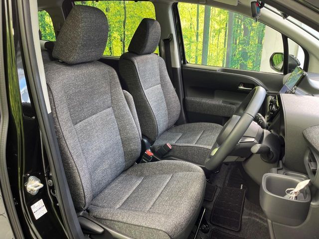 TOYOTA SIENTA HYBRID 2025 Image 31