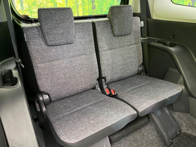 TOYOTA SIENTA HYBRID 2025 Image 31