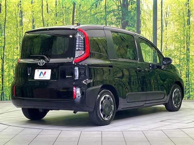 TOYOTA SIENTA HYBRID 2025 Image 31