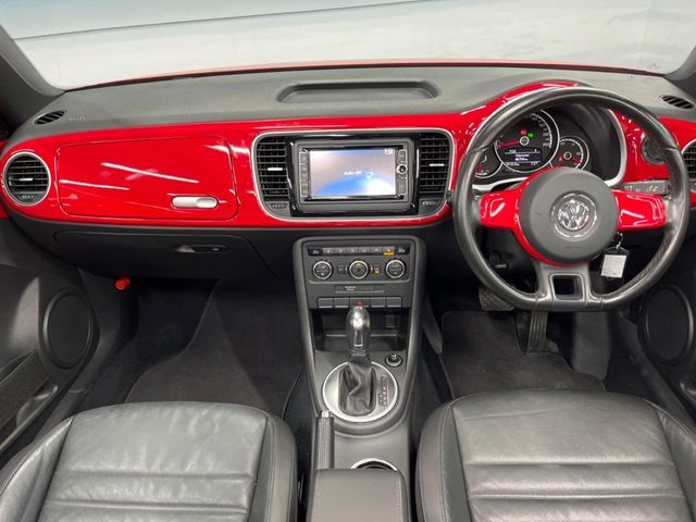 VOLKSWAGEN THE BEETL 2014 Image 31