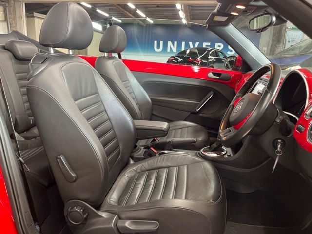 VOLKSWAGEN THE BEETL 2014 Image 31
