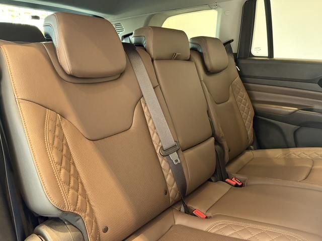 JEEP COMMANDER 2025 Image 31