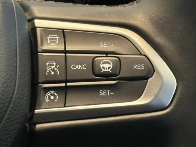 JEEP COMMANDER 2025 Image 31