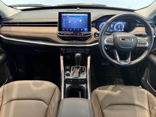 JEEP COMMANDER 2025 Image 31