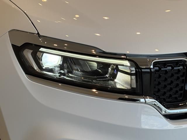 JEEP COMMANDER 2025 Image 31