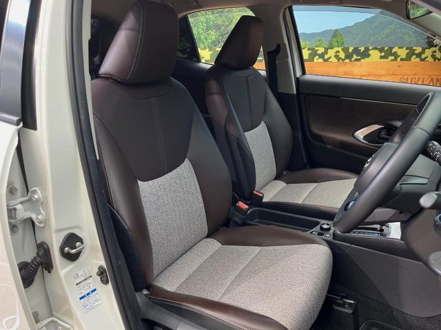 TOYOTA YARIS CROSS HYBRID 2021 Image 31