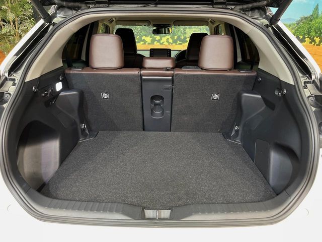 TOYOTA YARIS CROSS HYBRID 2021 Image 31