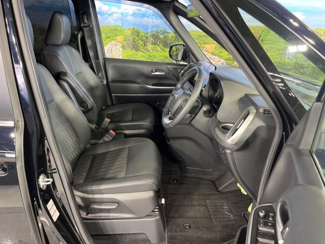 TOYOTA NOAH 2023 Image 31