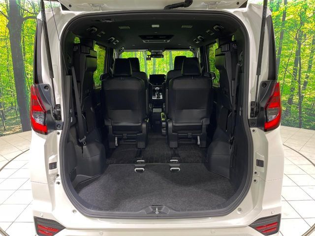 TOYOTA NOAH 2022 Image 31