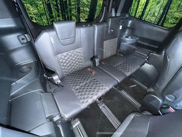 TOYOTA VOXY HYBRID 2023 Image 31