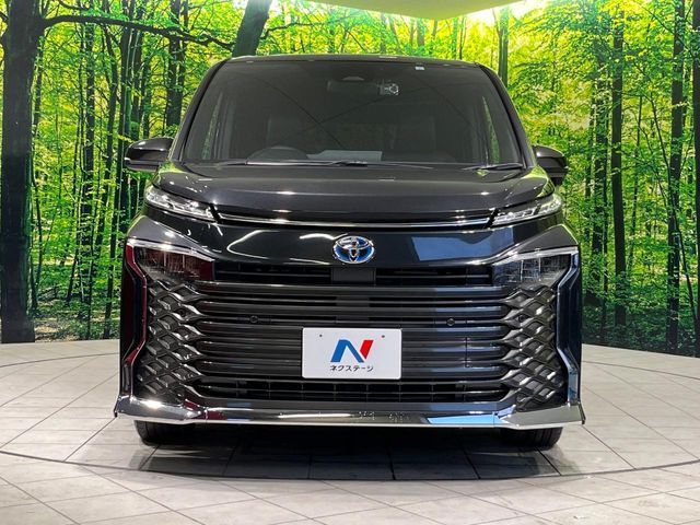 TOYOTA VOXY HYBRID 2023 Image 31