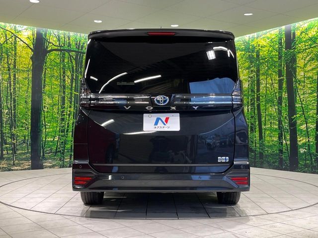 TOYOTA VOXY HYBRID 2023 Image 31