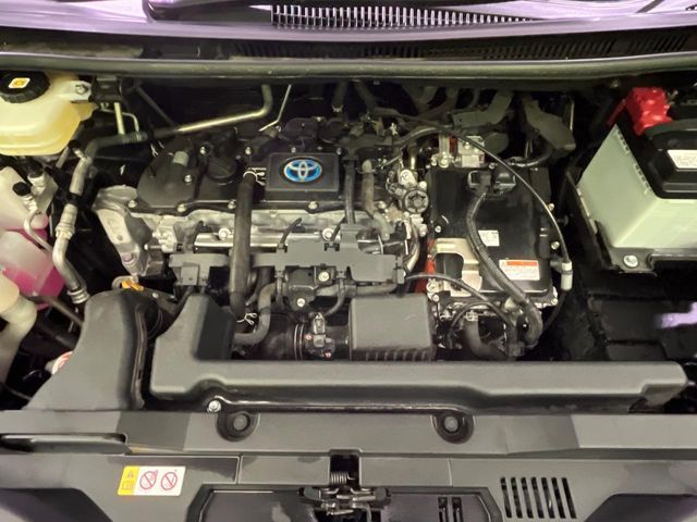 TOYOTA VOXY HYBRID 2023 Image 31