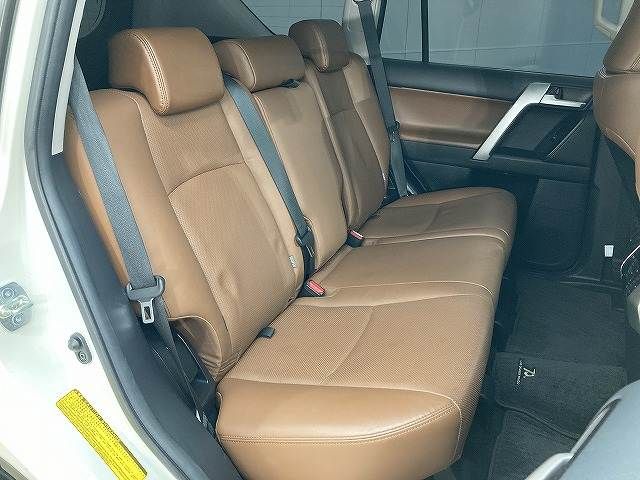 TOYOTA LANDCRUISER PRADO 2021 Image 31