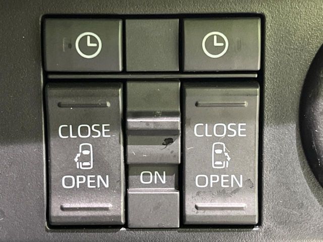 TOYOTA ROOMY 4WD 2023 Image 31