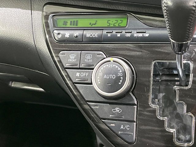 TOYOTA ISIS 4WD 2013 Image 31