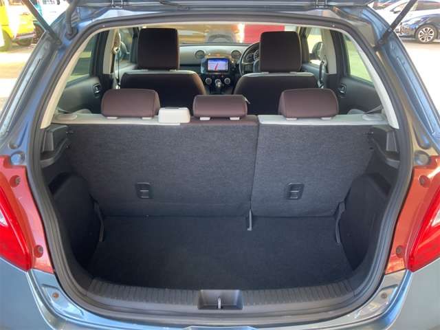 MAZDA DEMIO 2013 Image 31