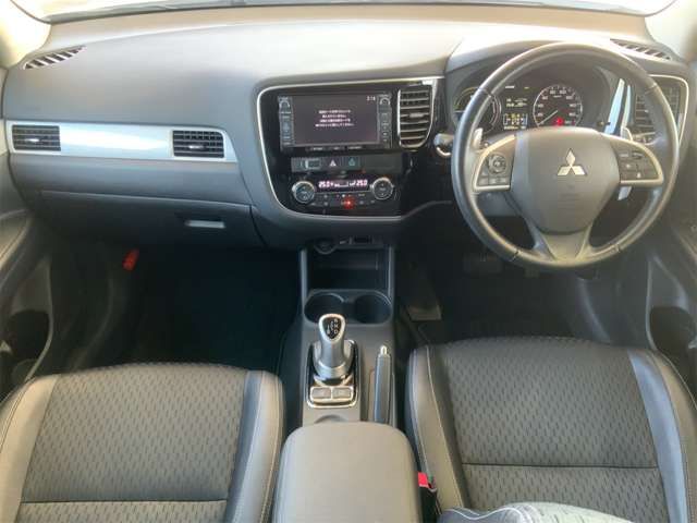 MITSUBISHI OUTLANDER PHEV 2013 Image 31