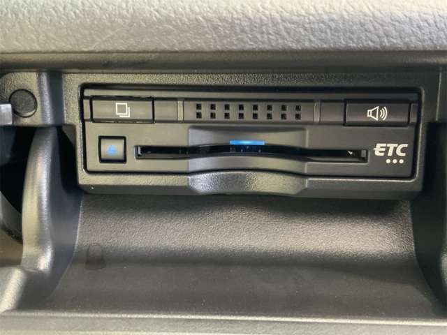 TOYOTA CROWN SEDAN HYBRID 2017 Image 31