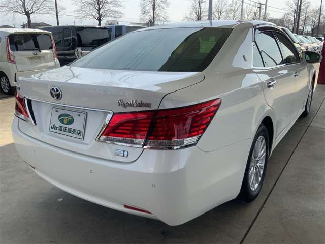 TOYOTA CROWN SEDAN HYBRID 2017 Image 31