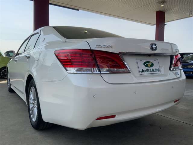 TOYOTA CROWN SEDAN HYBRID 2017 Image 31