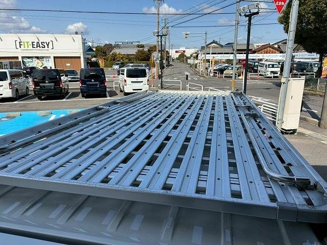 TOYOTA HIACE VAN 4WD 2021 Image 31