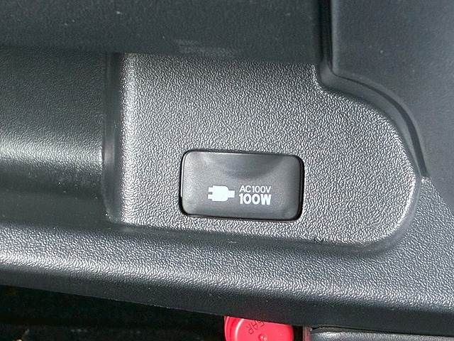 TOYOTA HIACE VAN 4WD 2021 Image 31