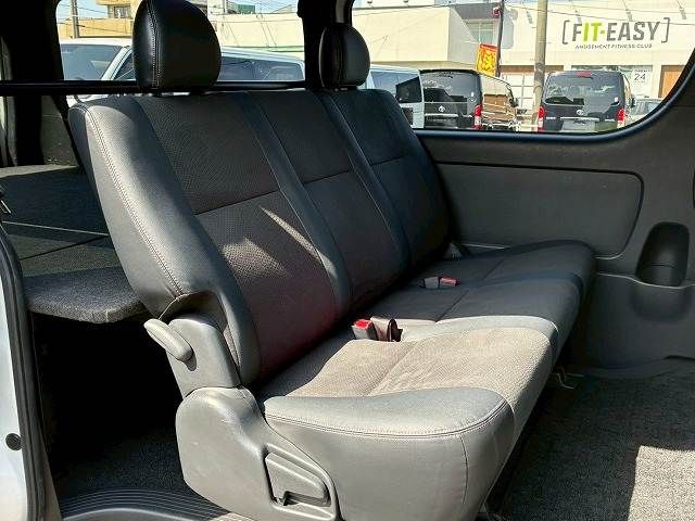 TOYOTA HIACE VAN 4WD 2021 Image 31