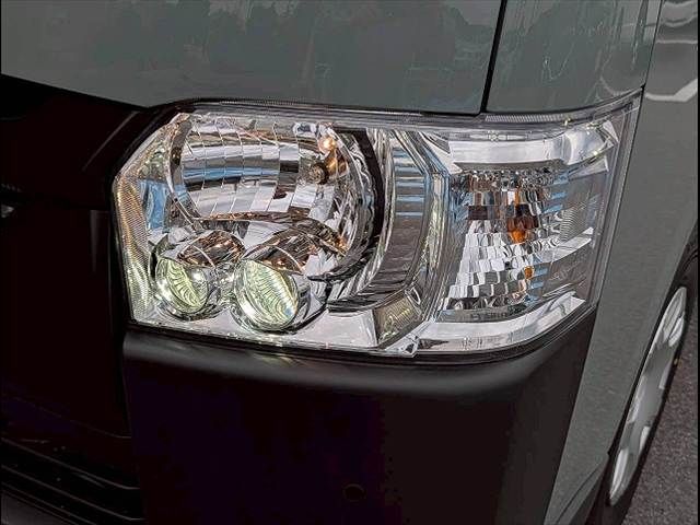 TOYOTA HIACE VAN 2WD 2026 Image 31