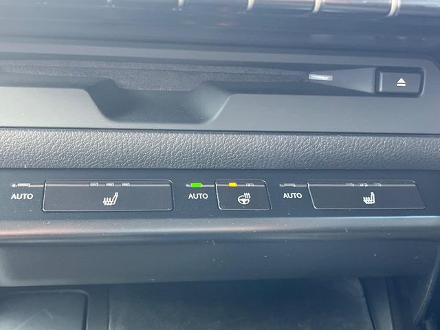 TOYOTA LEXUS UX250H 2019 Image 31