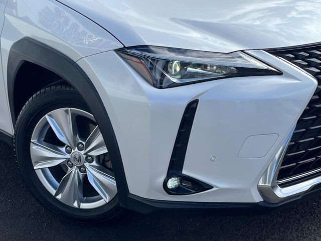 TOYOTA LEXUS UX250H 2019 Image 31
