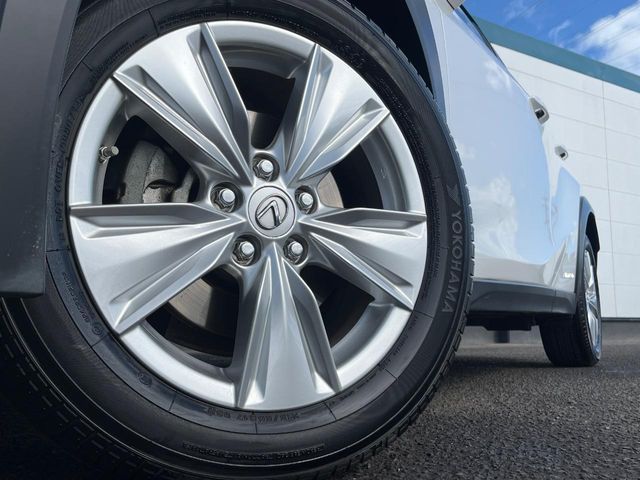 TOYOTA LEXUS UX250H 2019 Image 31