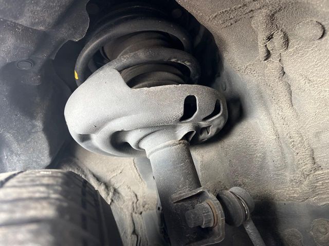 TOYOTA LEXUS UX250H 2019 Image 31