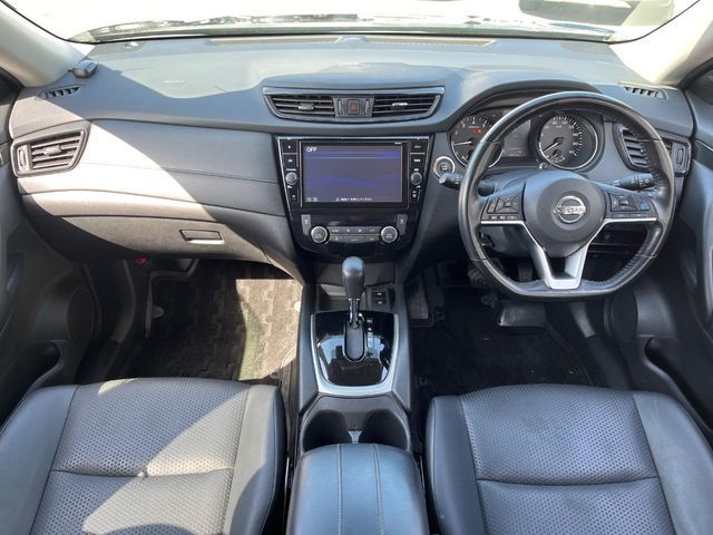 NISSAN X-TRAIL 2WD 2018 Image 31