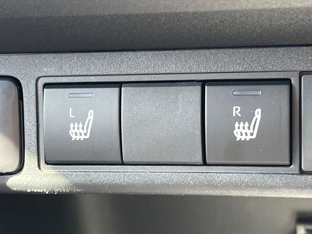 TOYOTA YARIS CROSS HYBRID 2025 Image 31