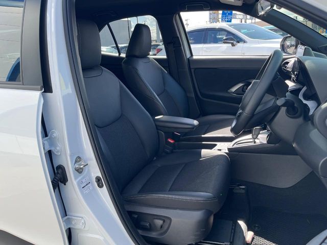 TOYOTA YARIS CROSS HYBRID 2025 Image 31