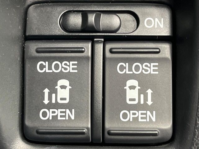 HONDA N BOX CUSTOM 2015 Image 31